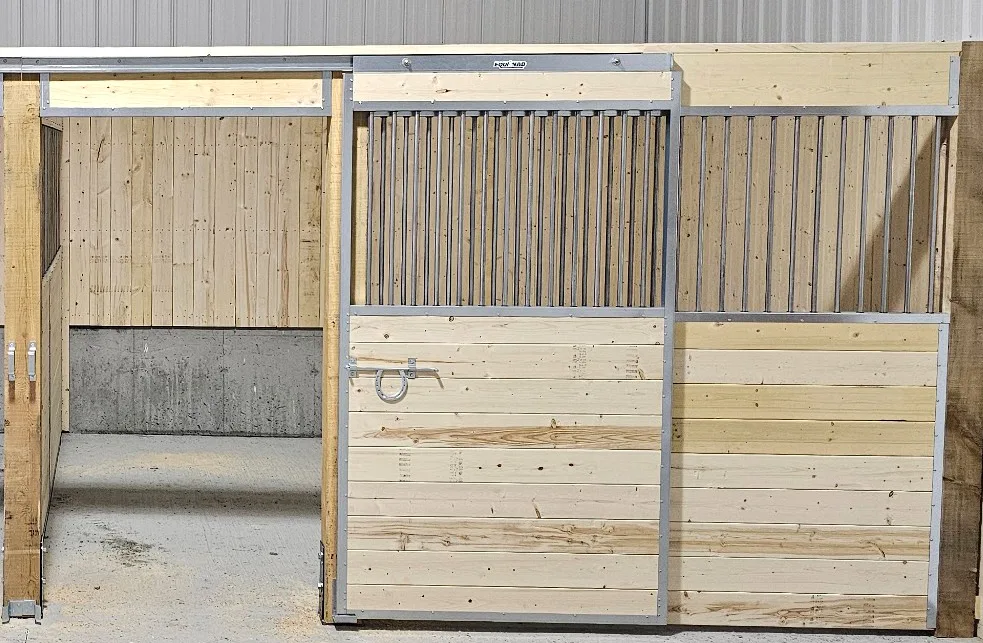 Façade de box pour chevaux Equinad en acier galvanisé